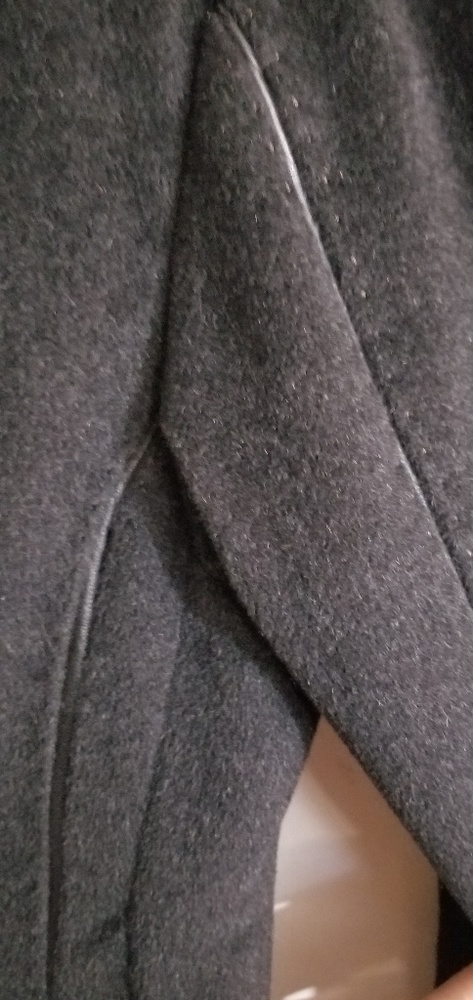 Coat - Picture 4 of 8